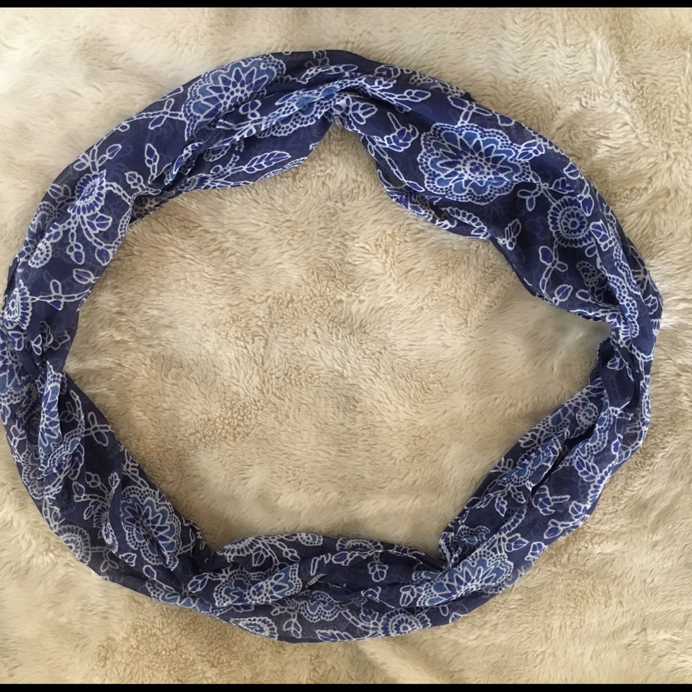 Francesca's 360 Blue Scarf