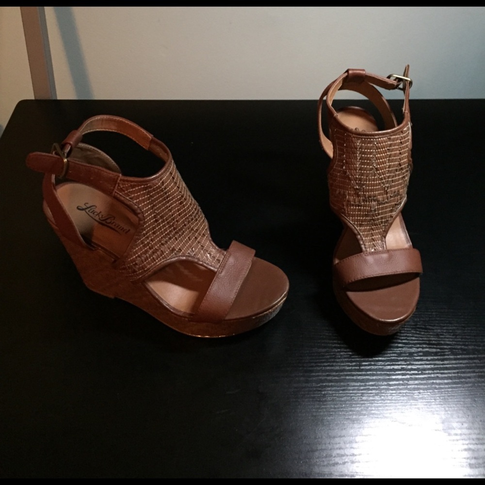Lucky Brand wedges brand new