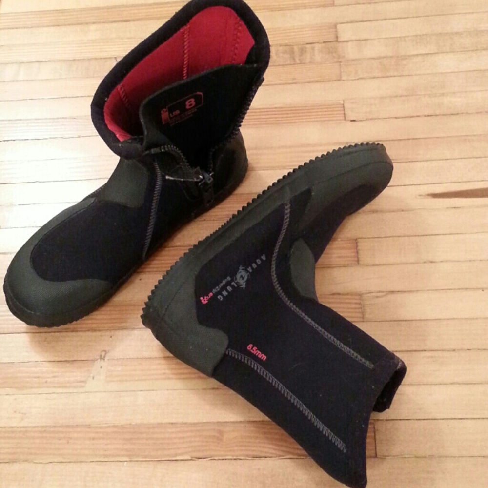 Scuba boots