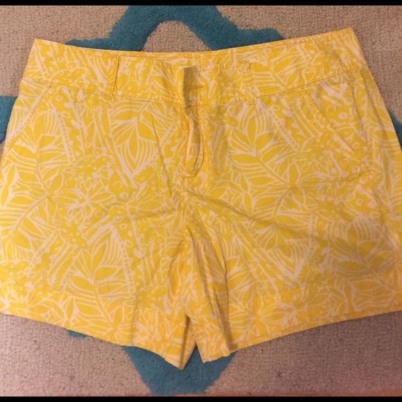 Lilly Pulitzer shorts - Picture 1 of 3
