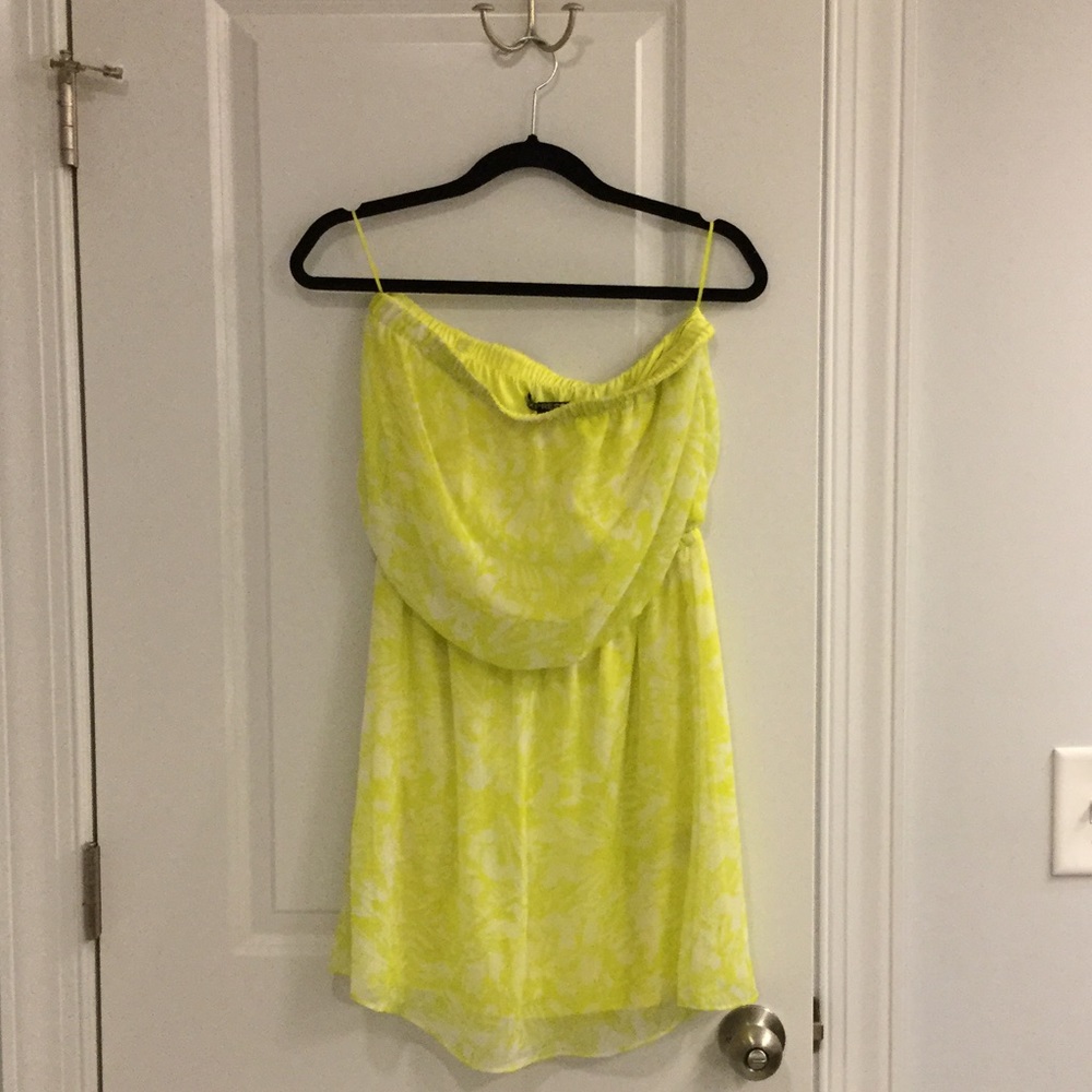 Super cute tube top dress from express!