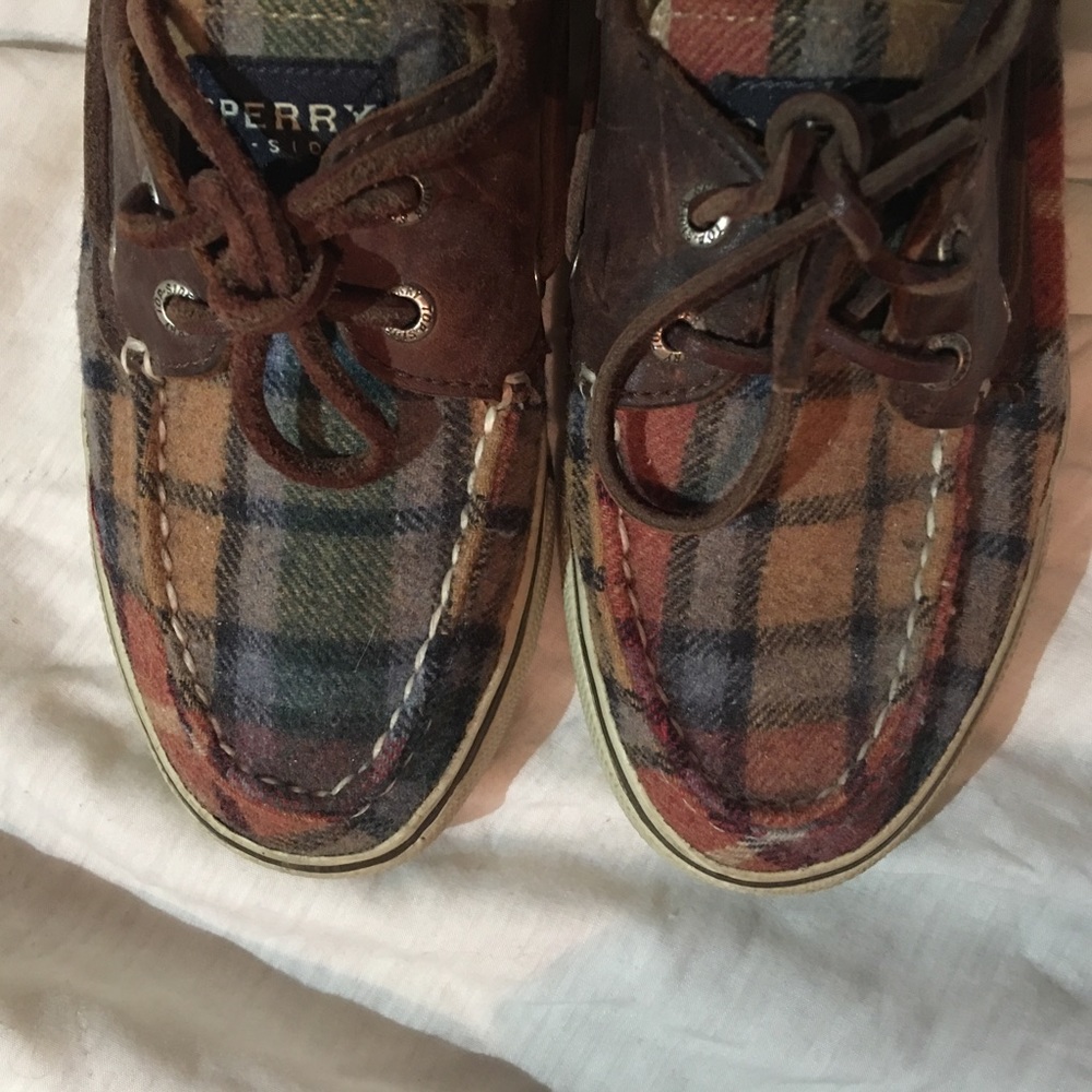 🚨🚨🚨FLASH SALE🚨🚨🚨Plaid Woven Sperrys