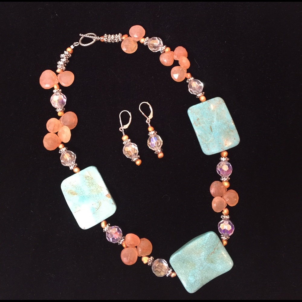 Beaded Turquoise Necklace & Matching Earrings