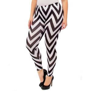 Plus size chevron legging BNWT