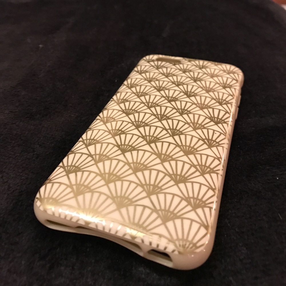 Gold and cream iPhone 7 case