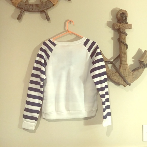 Sweater - Picture 2 of 3