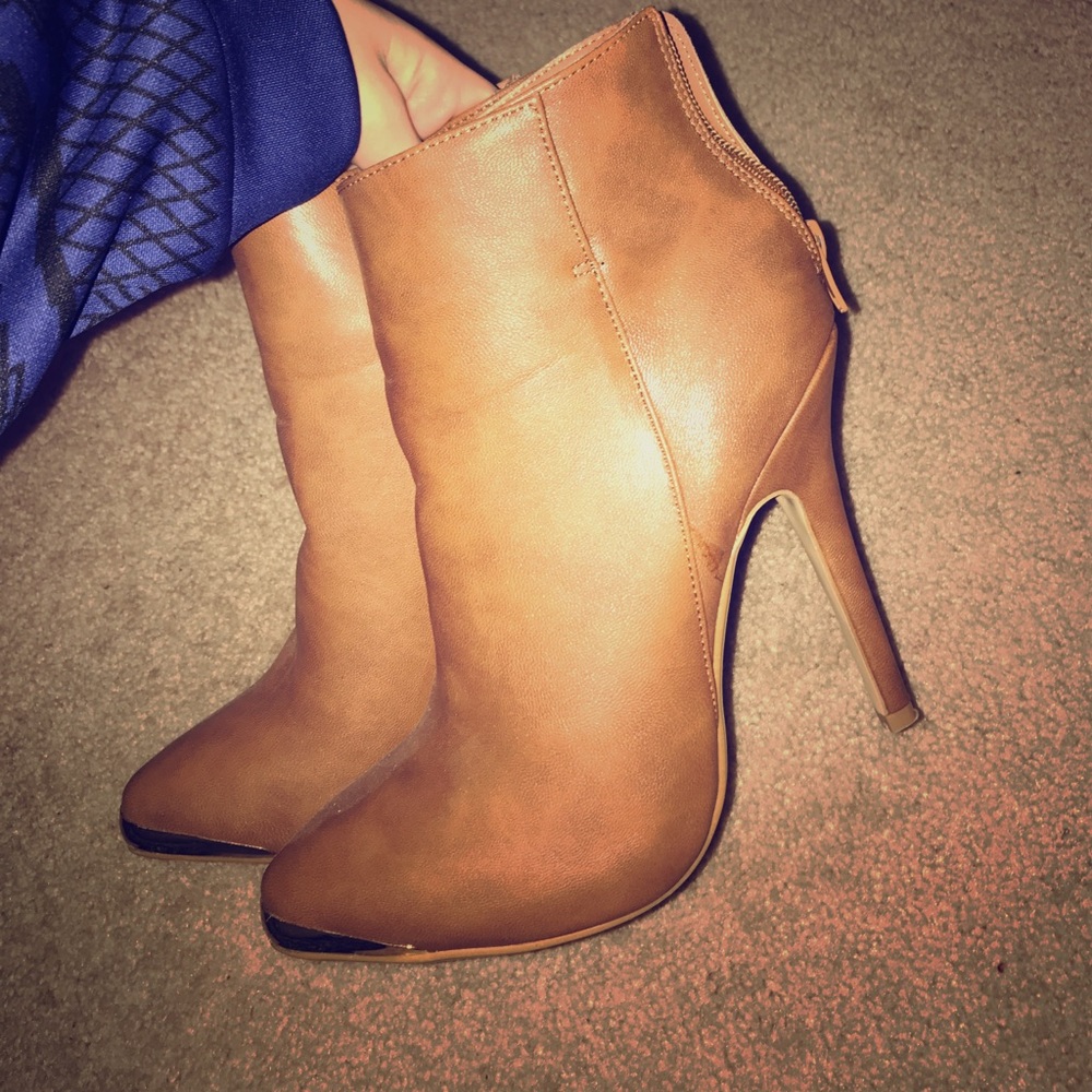 Brown boots!