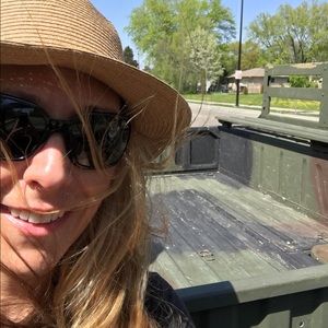 Meet your Posher, Megan