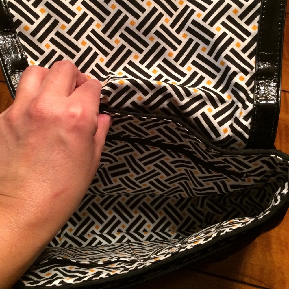 Handbag - Picture 2 of 4