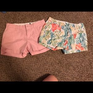 Old navy size 0 shorts.