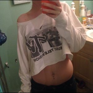 Long Sleeve MTV crop top
