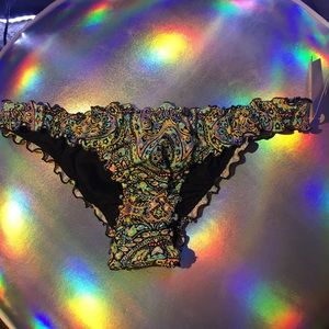 NWT Victoria's Secret Ruffle Itsy Bottoms