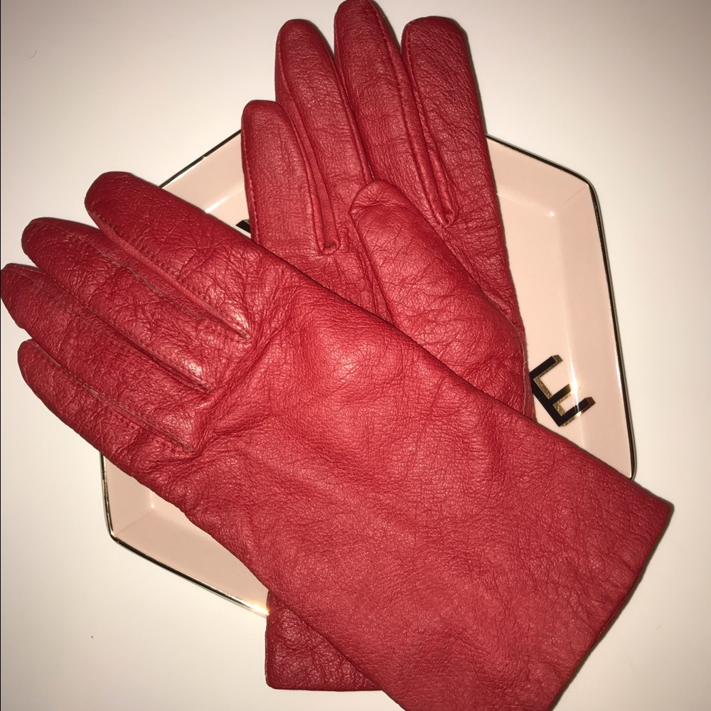 Vintage Red Driving Gloves