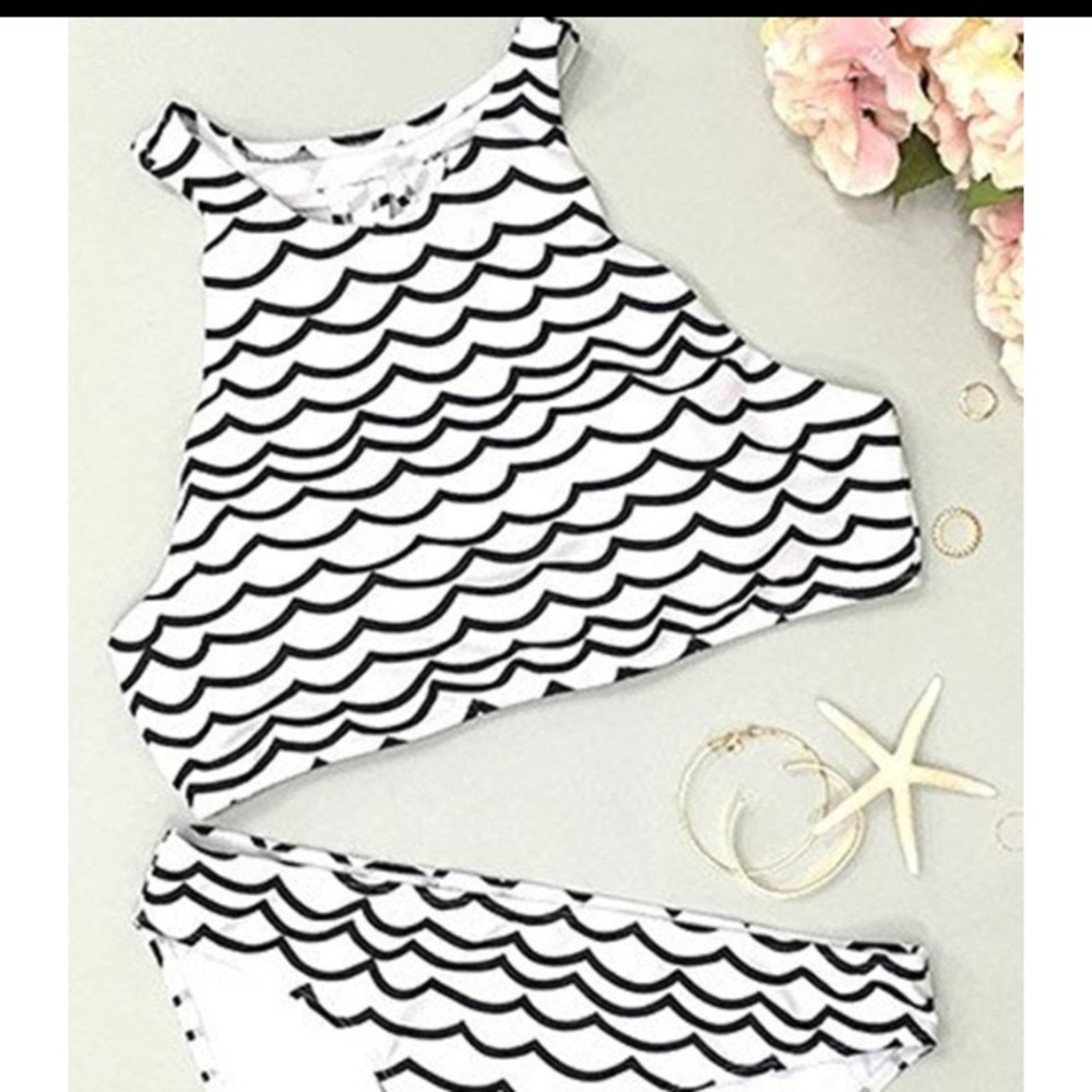 Cute wave pattern bikini