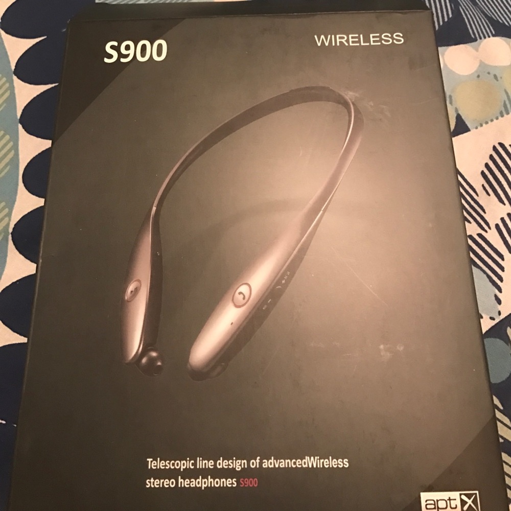 S900 Bluetooth headset