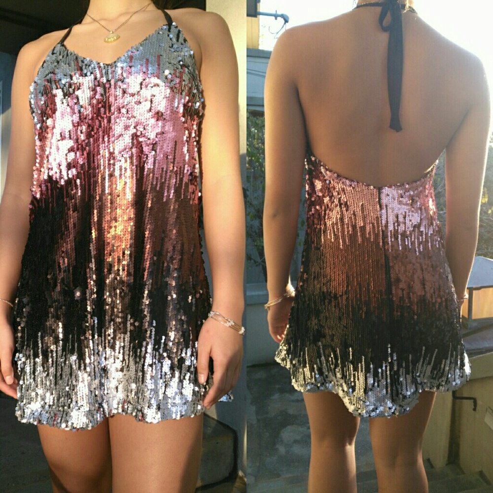Mini sequin halterneck dress