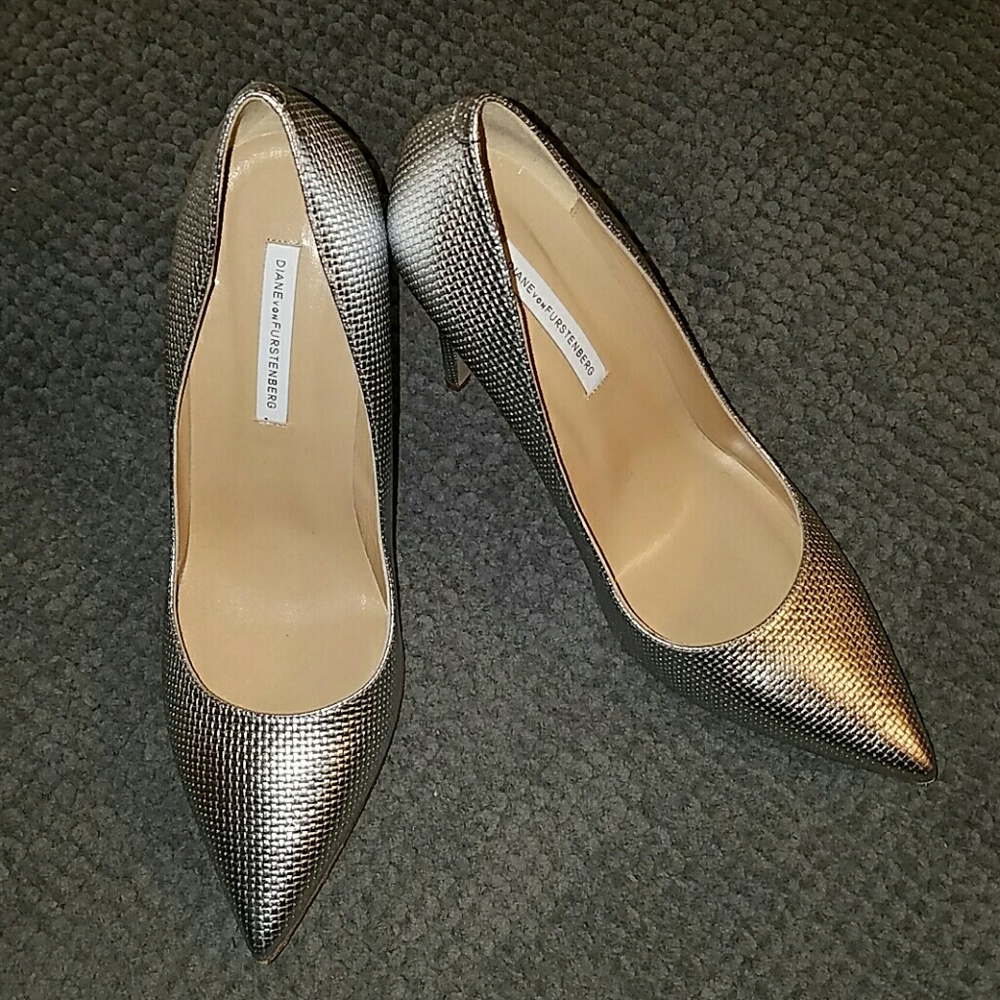DVF Bethany Pumps