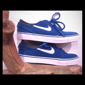 👟NikeZ Boy's SJ Skateboarding Shoes👟