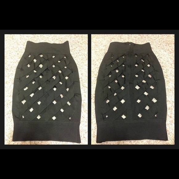 3 piece outfit crop top/skirt/briefs - Picture 3 of 4