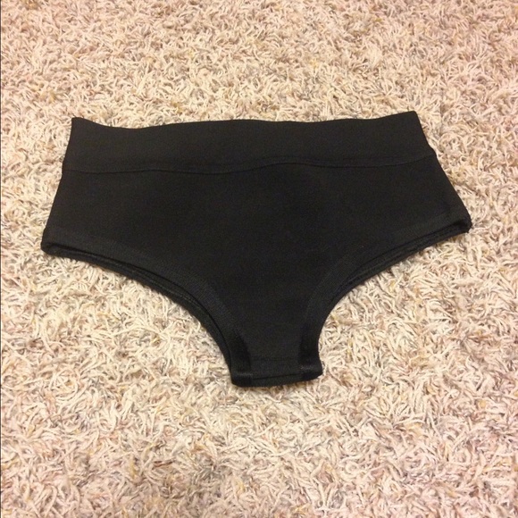 3 piece outfit crop top/skirt/briefs - Picture 4 of 4