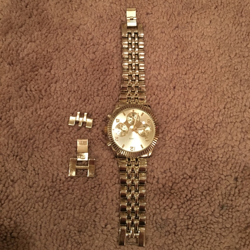 Beautiful gold watch !