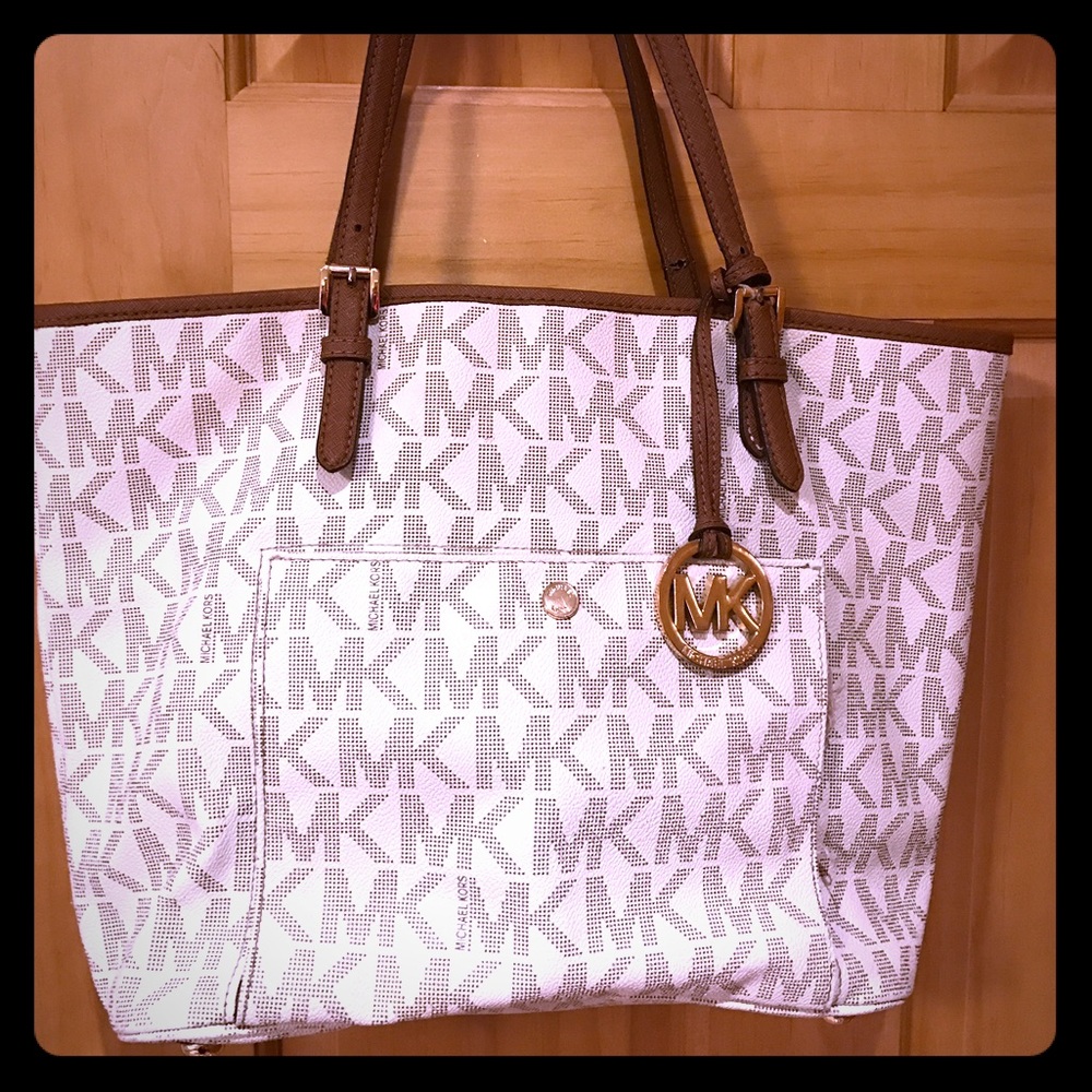 Michael Kors Vanilla purse