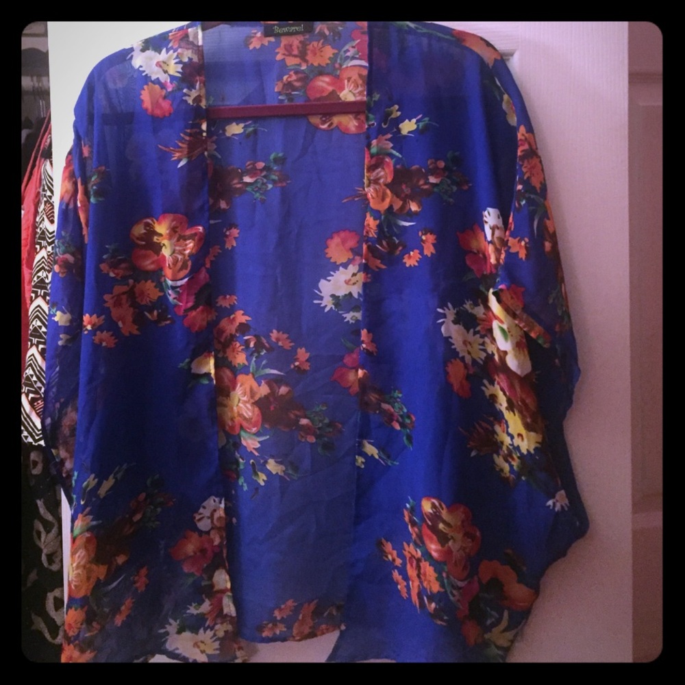 Blue floral fashion kimono