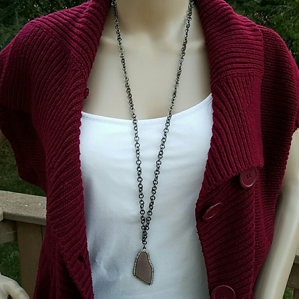 Beautiful Chico's Necklace    NWOT