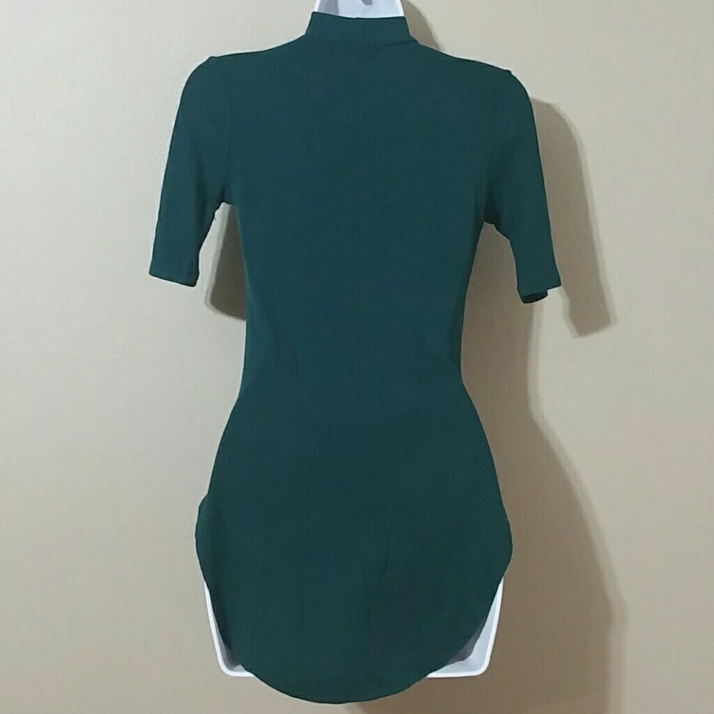 👄NEW! Mock Neck Surplice Top👄 - Picture 8 of 8