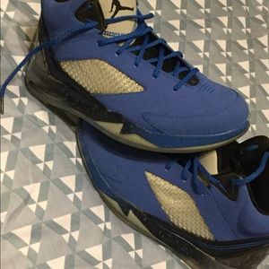 Men's size 9.5 Jordan Play HD