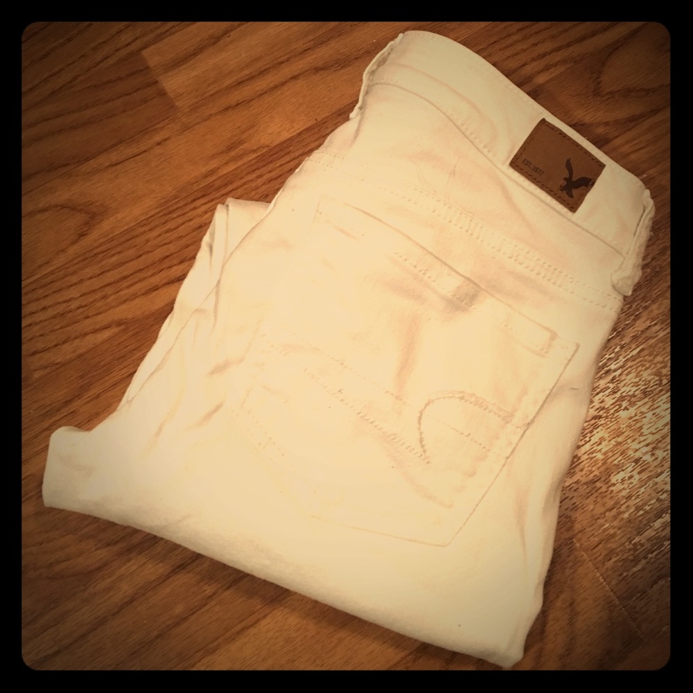 SOLD-American Eagle Jeggings