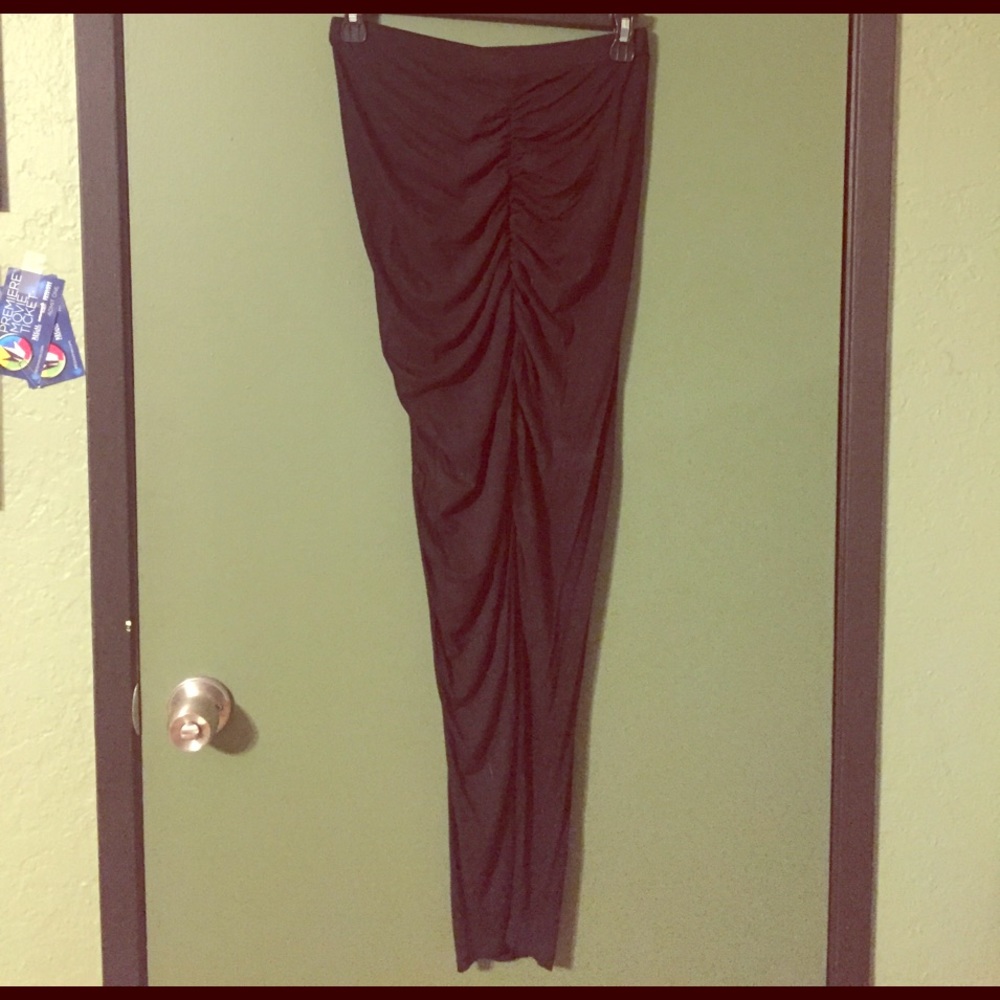 Long black sinched skirt