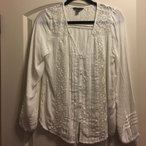 American Eagle Creamy White Flowing Blouse