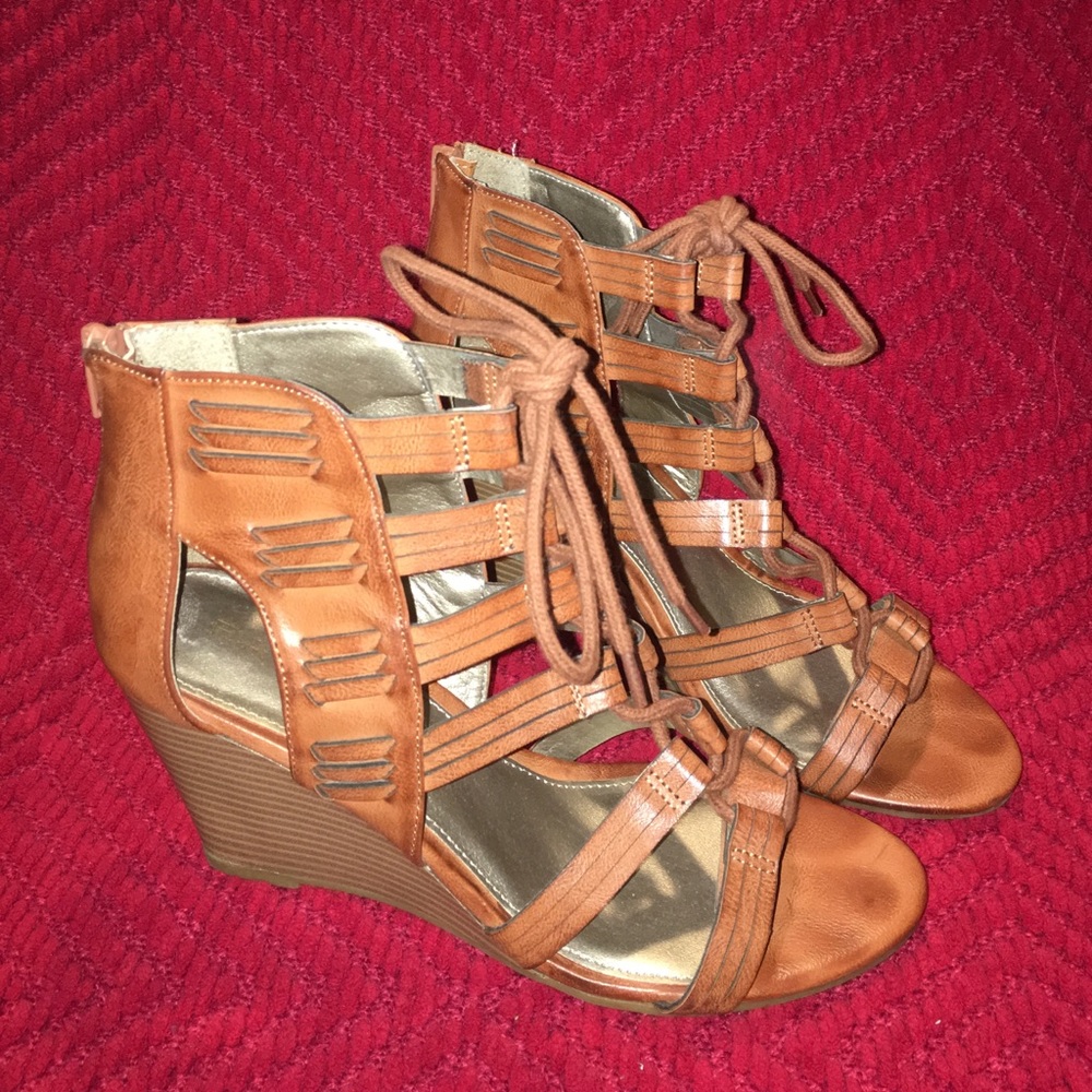 Camel wedge sandals