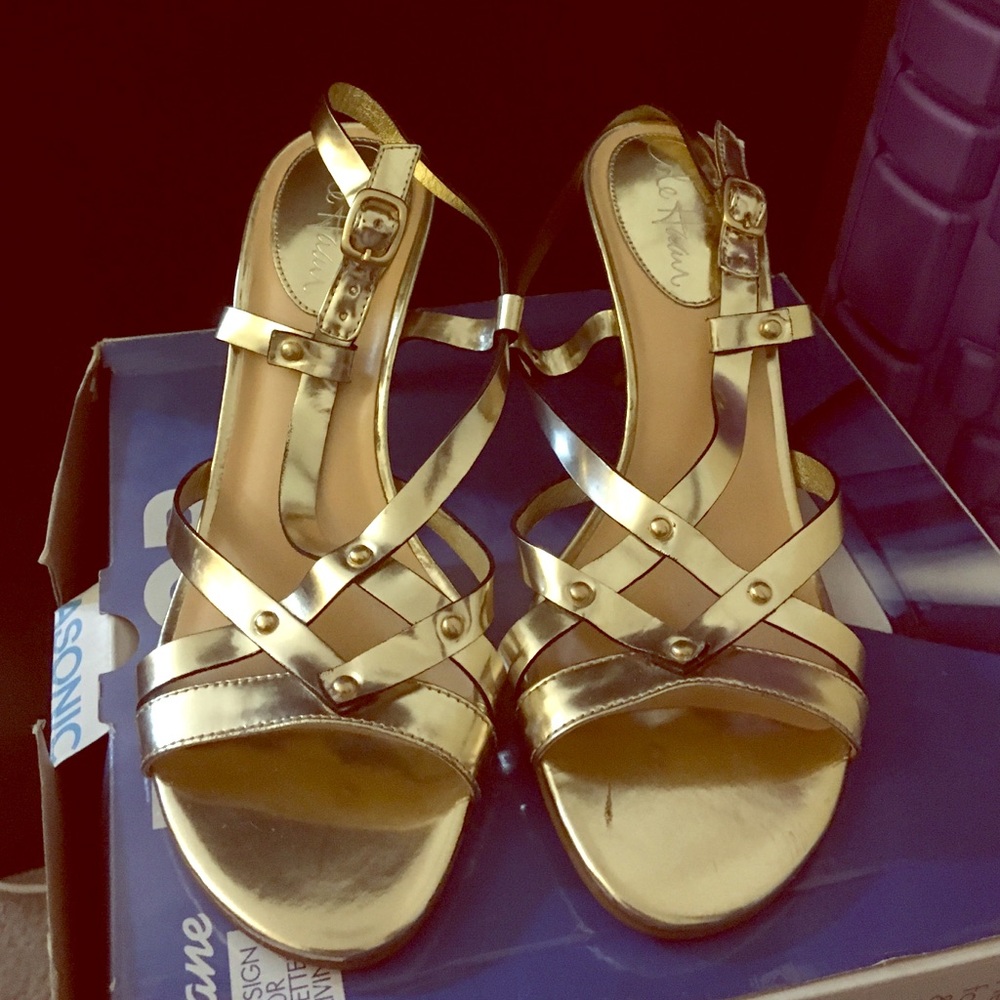 Brand new strap heels