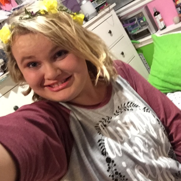 Hi I'm Calli! I'm a Christian 🌹🌹🌹🌹 - Picture 2 of 6