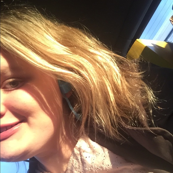 Hi I'm Calli! I'm a Christian 🌹🌹🌹🌹 - Picture 3 of 6