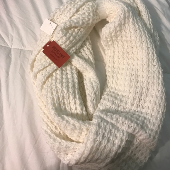 Scarf - Picture 1 of 1