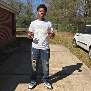 Meet your Posher, Alphonza