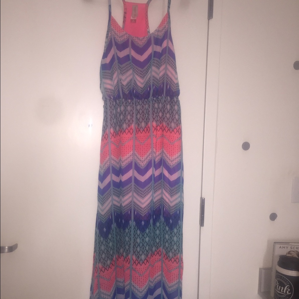 Maxi