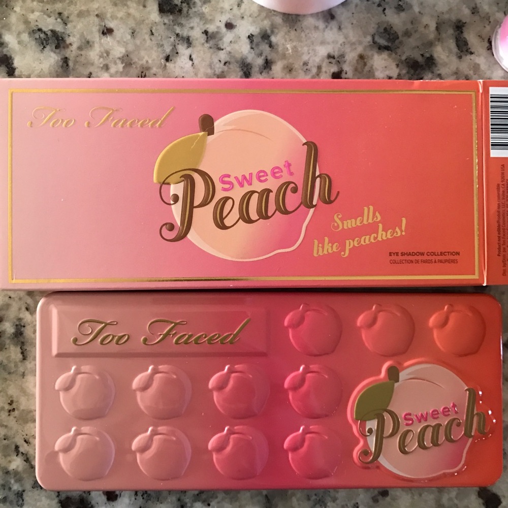 Too faced sweet peach palette