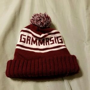NWOT Gamma Sigma Sigma winter hat with pom-pom