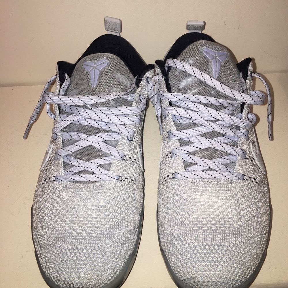 Kobe XXIV light blue