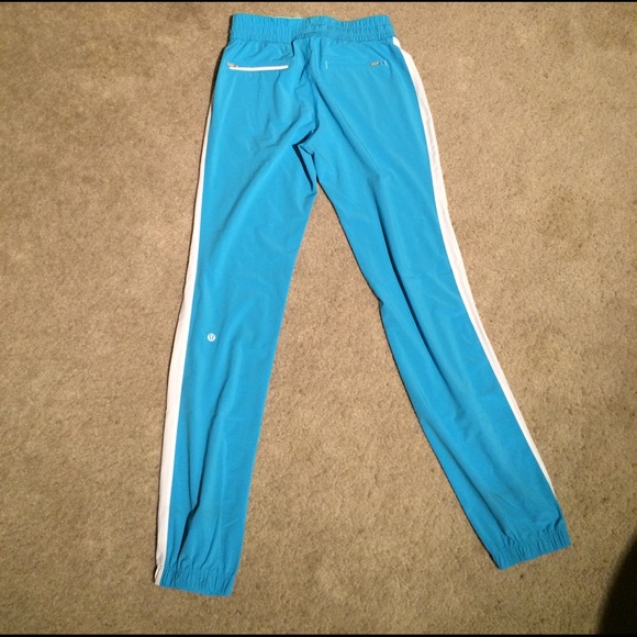 🔥Super Sale🔥Rare Lululemon track pants - Picture 2 of 3