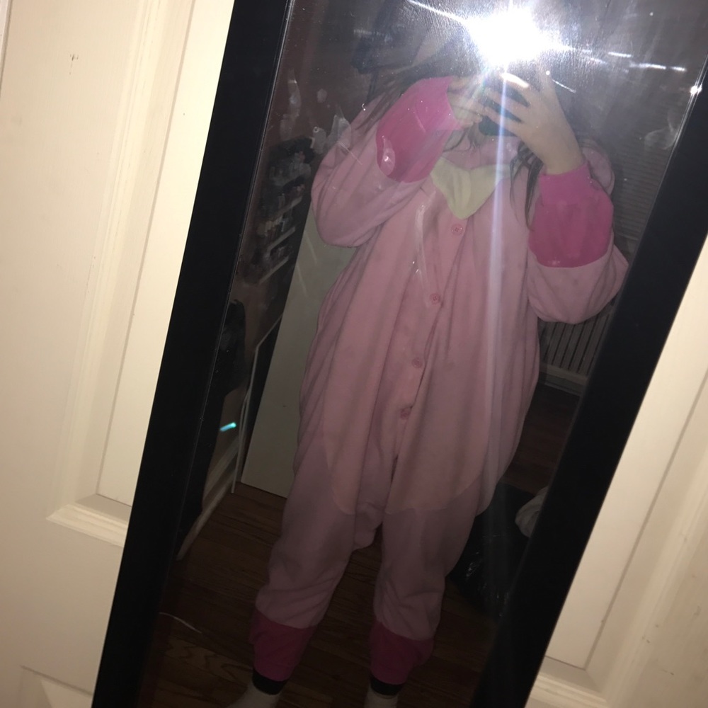 Pink Lilo and stitch onise