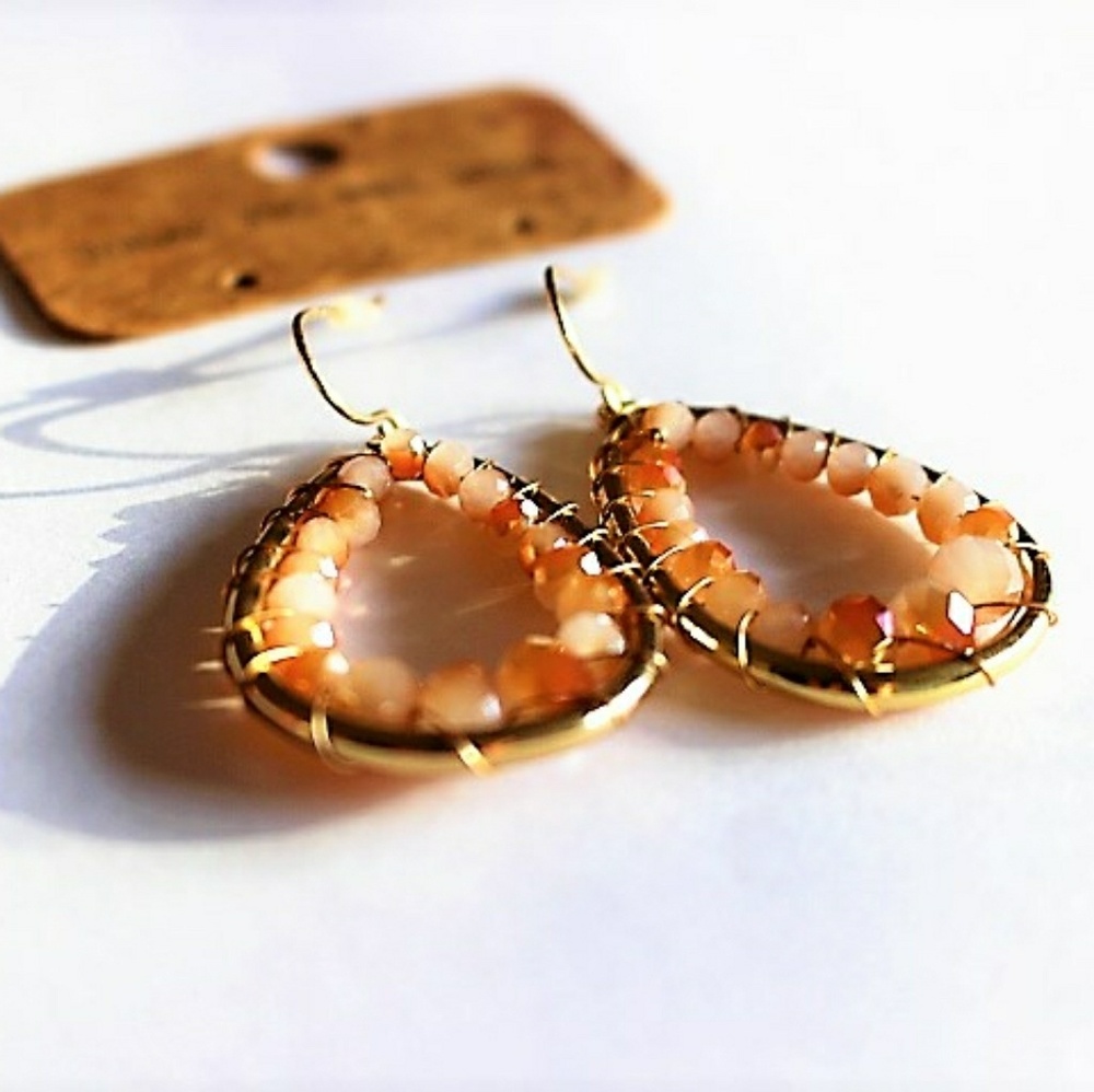 Beaded drop earrings - Picture 2 of 3