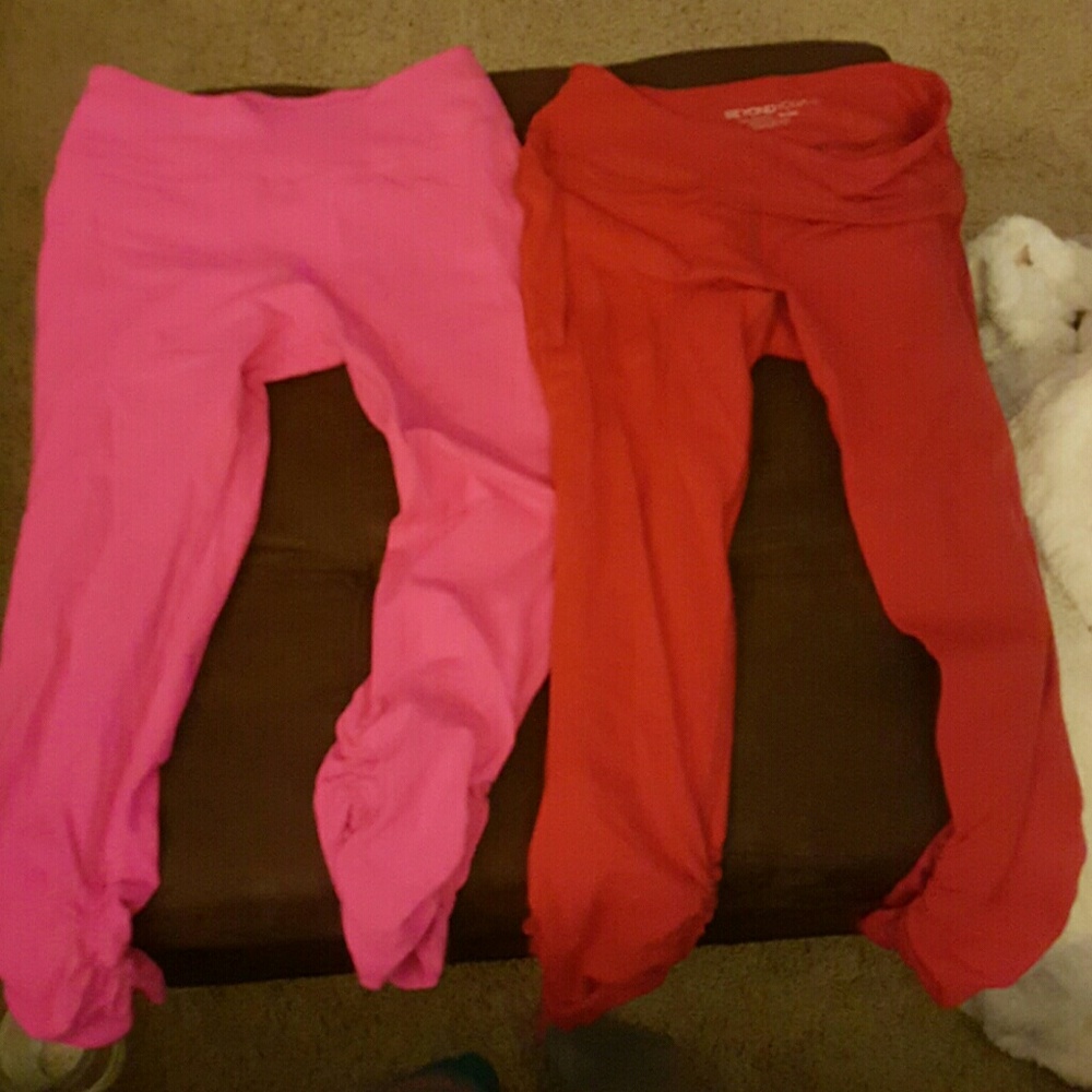 Beyond Yoga Cropped Capris