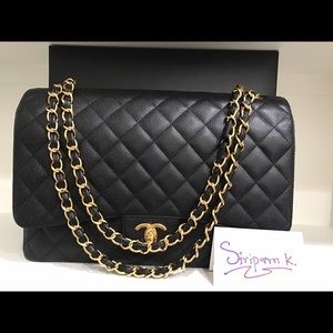 CHANEL Caviar Quilted Maxi Double Flap Black GHW.