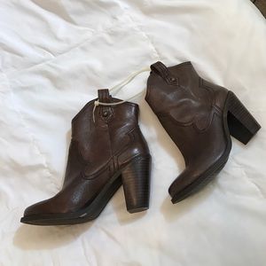 NWT Jessica Simpson Cowboy Booties