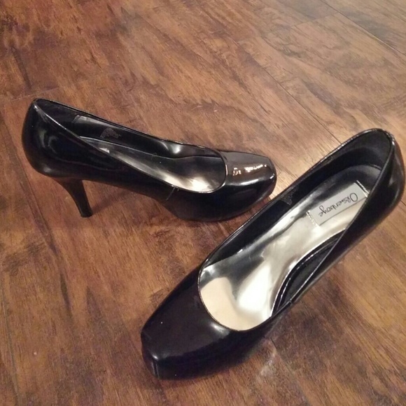 Black classic dress pump - Picture 6 of 6